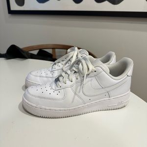 Women’s size 8 Air Force One AF1